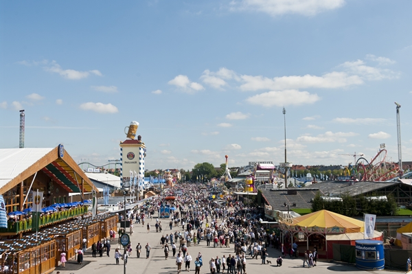 Oktoberfest München -größte Volksfest - Theresienwiese