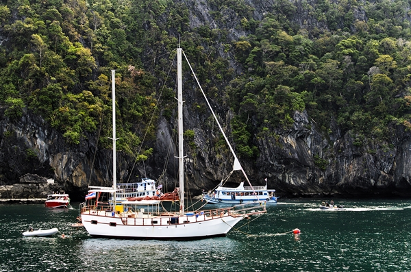 Segeln in Thailand: thailändische Inseln erkunden