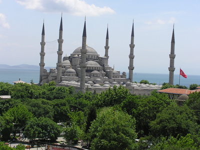 Bild 2: Viele Moscheen zeugen von der türkischen Kultur